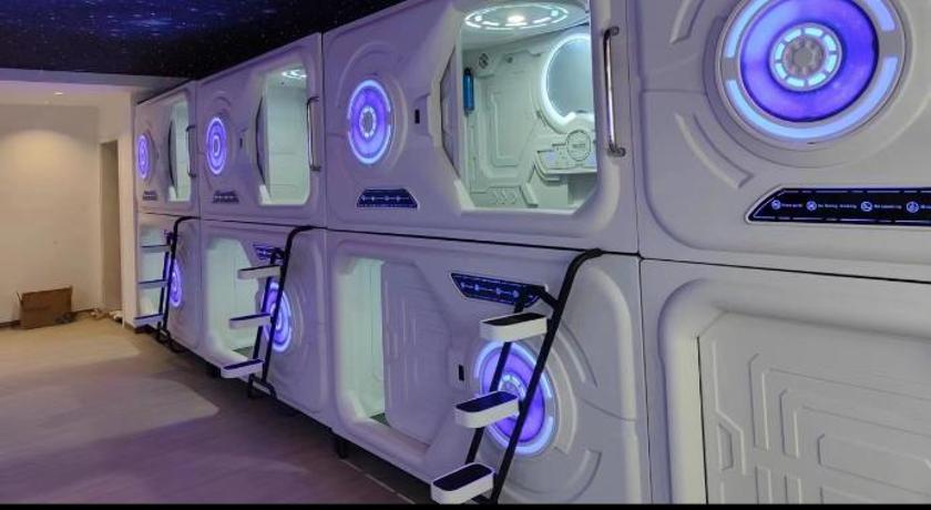 just hostel capsules 이미지