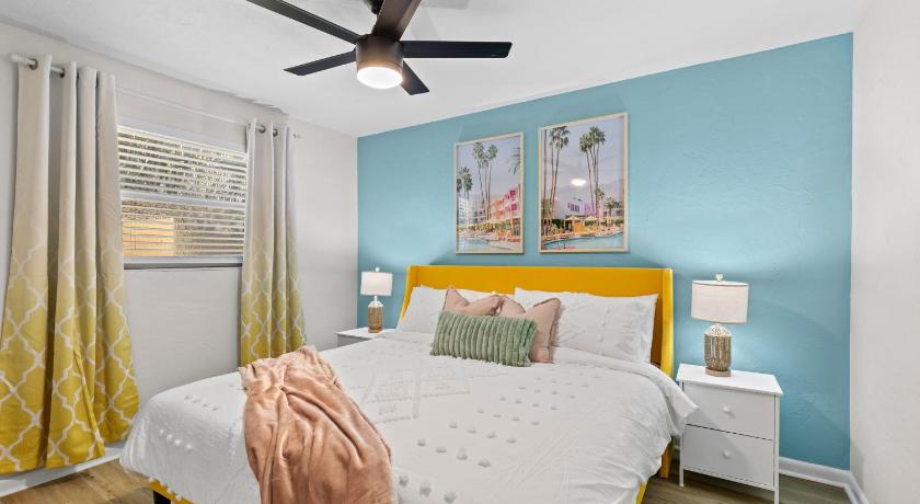 Trendy Condo near UF & Downtown