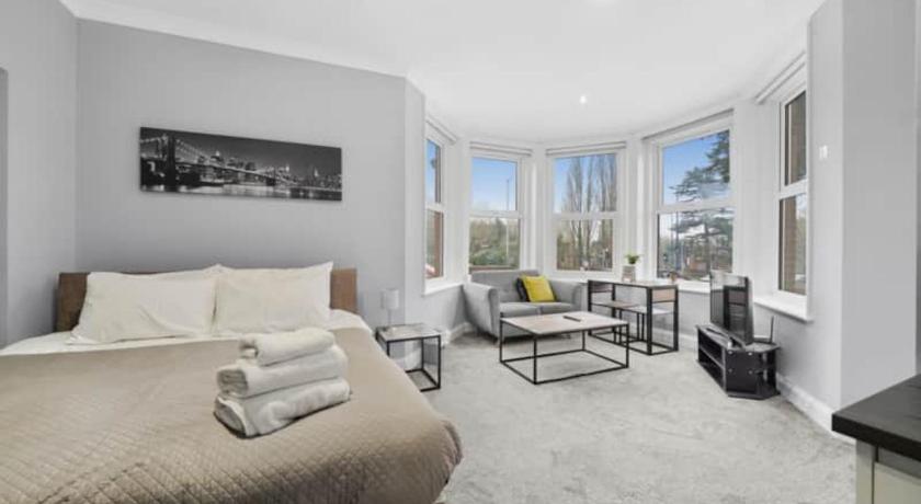 BridgeCity Lovely Studio Apartment Free Parking in Maidstone