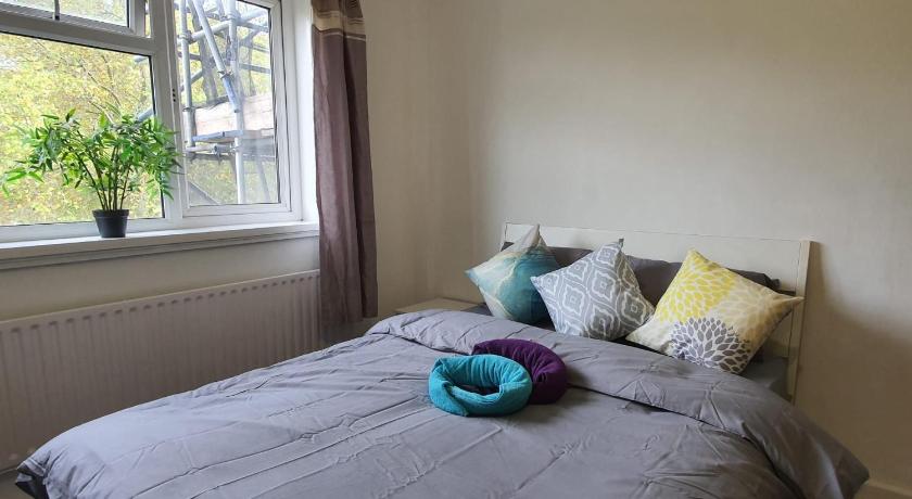 Hoxton Rooms E2