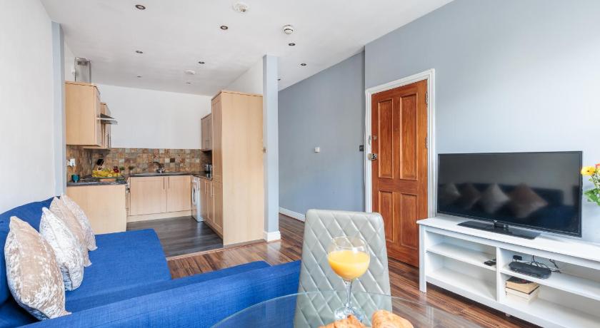 Two Bedroom Apartment At Heart Of Hanwell