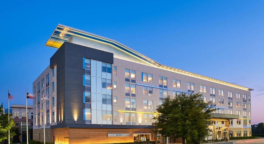 Aloft Frisco