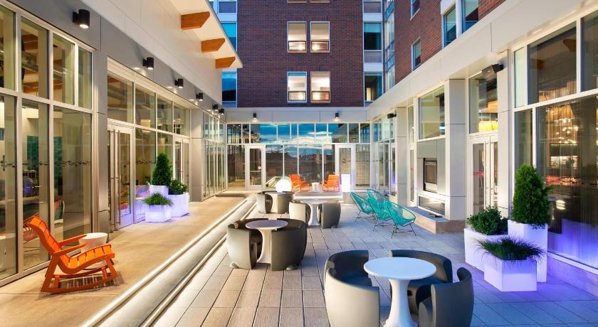 Aloft Syracuse Inner Harbor