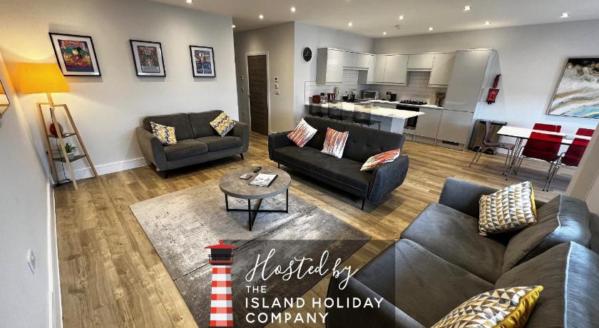 Colonels Apartment-Ground Floor Beach Front Apartment in Sandown