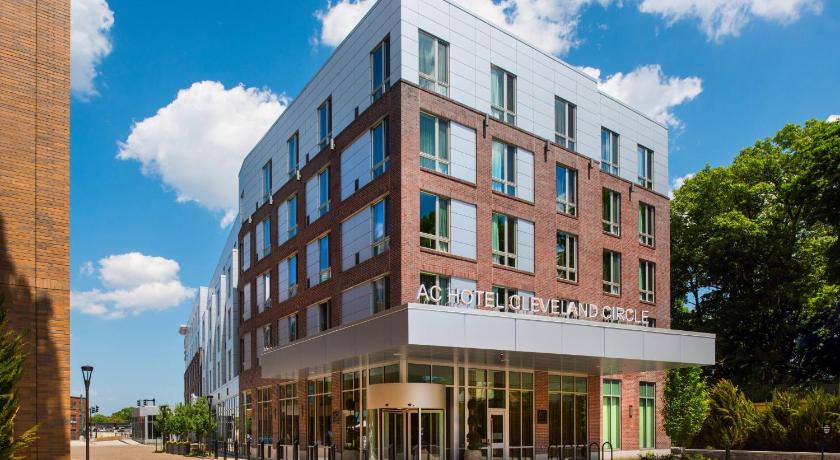 AC Hotel Boston Cleveland Circle