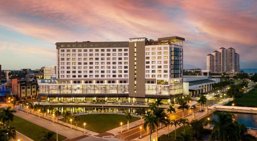 Luminary Hotel & Co., Autograph Collection