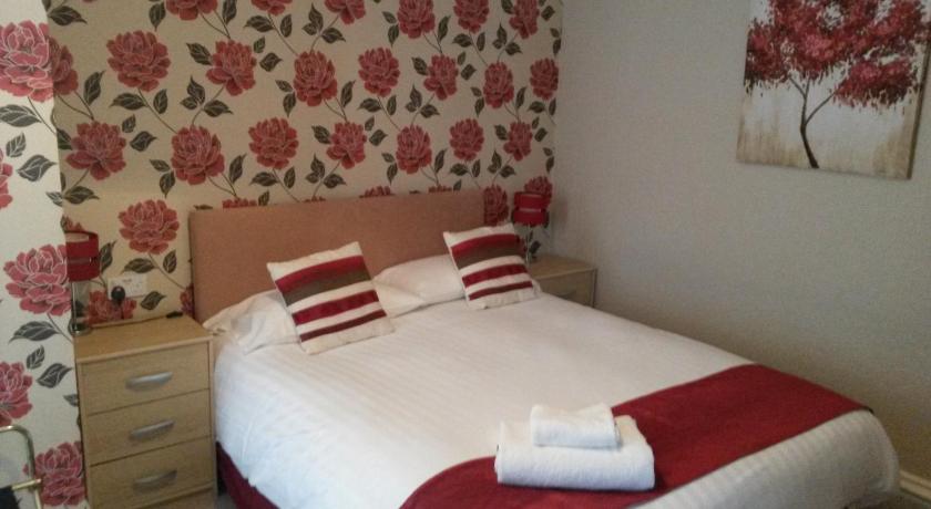 The Avenue Hotel