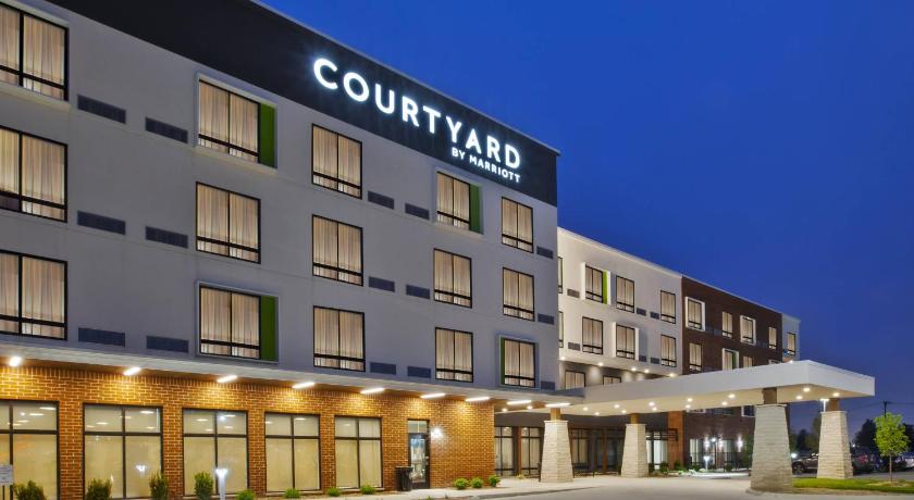 Courtyard St. Joseph Benton Harbor
