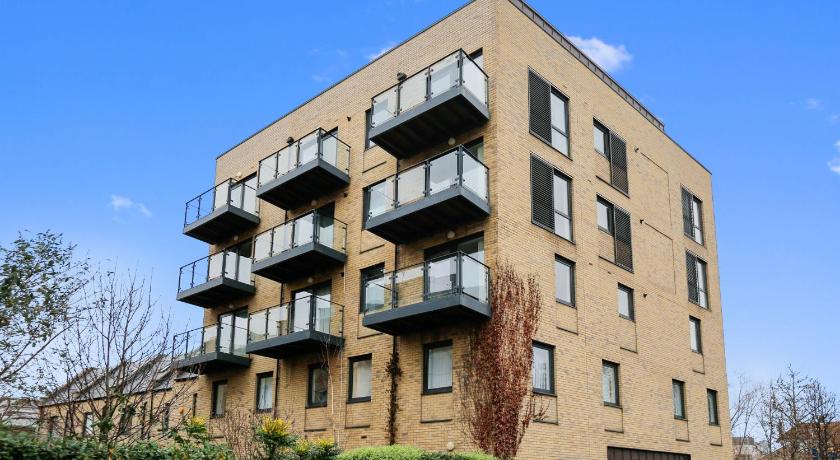 Hybrid Resi - London, Greenwich near O2 Arena