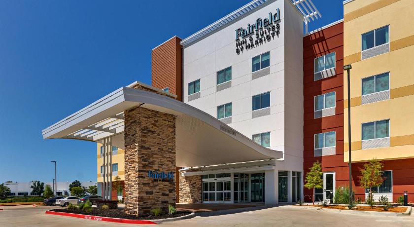 Fairfield Inn & Suites Dallas Love Field