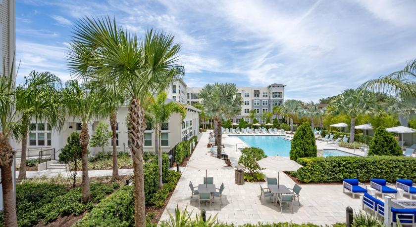 Resort Feel - King Bed - POOL - Hot Tub - Long Stay - Pets - Moffitt - Gated - Gym - Wifi - USF - El