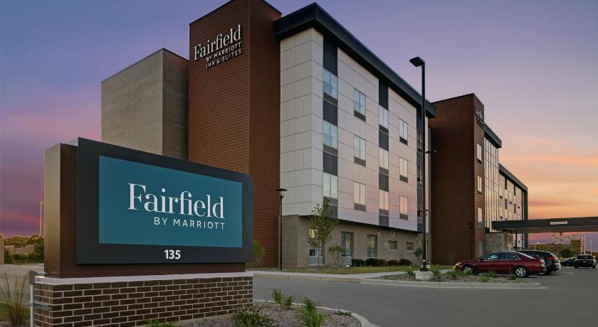 Fairfield Inn & Suites Milwaukee Brookfield