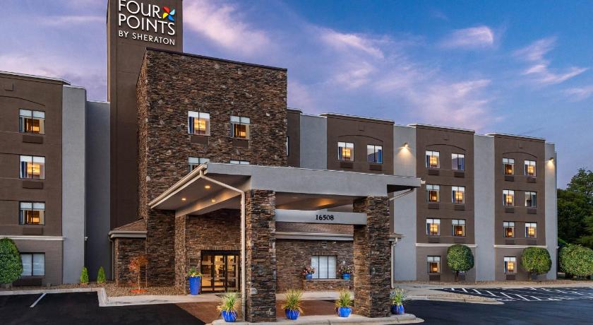 Four Points by Sheraton Charlotte - Lake Norman