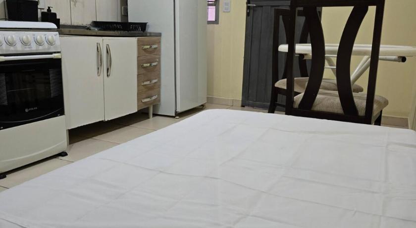 Edificio Hayannes - 01 Quarto - Cozinha - Banheiro - Garagem Coberta - Self Check in - Taxa Para Hos