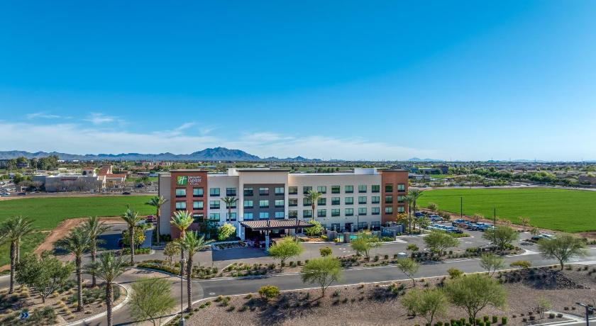 Holiday Inn Express and Suites Gilbert Mesa Gateway Airport By IHG