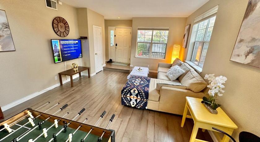 Stunning Oasis Retreat Pool Hot Tub SF Bay