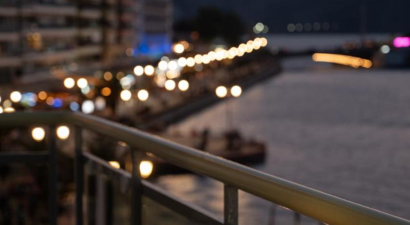 AMAYA - Sea View Suites