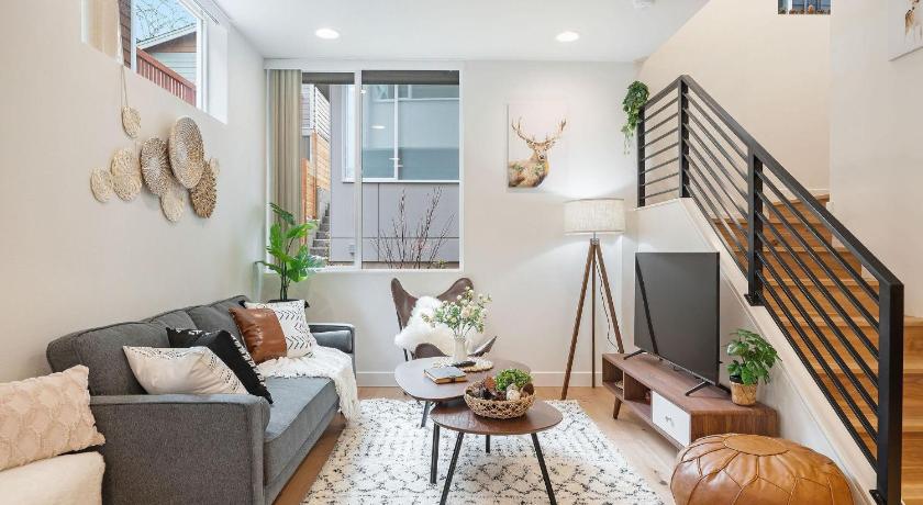 Perch - The Ashworth 69