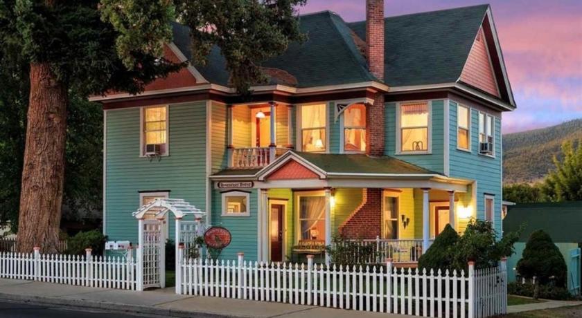 Roseberry House Bed and Breakfast