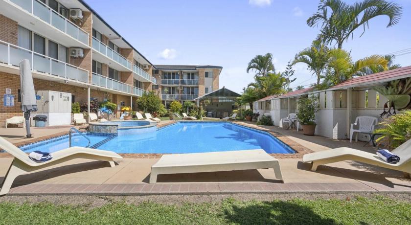 Ocean Parade 16 - Sleeps 4, Pool, Steps To Beach, Cafes
