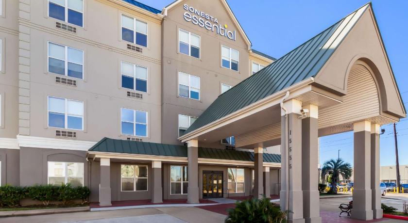 Sonesta Essential IAH Airport JFK Boulevard