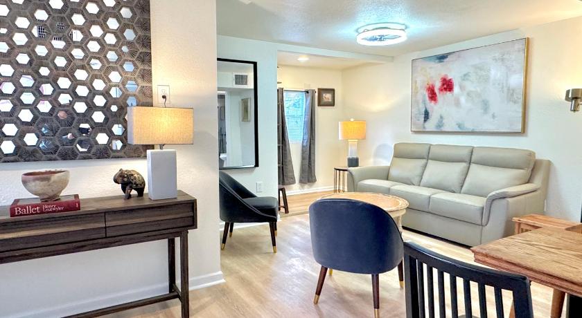 2br Townhouse Taft Stadium & Plaza Dining #n39
