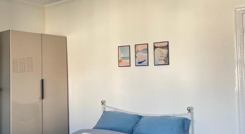 Cosy Double rooms a stones throw from Wembley Stadium