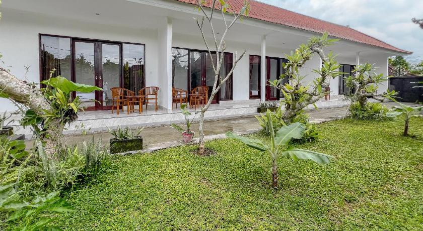Donut Guest House 