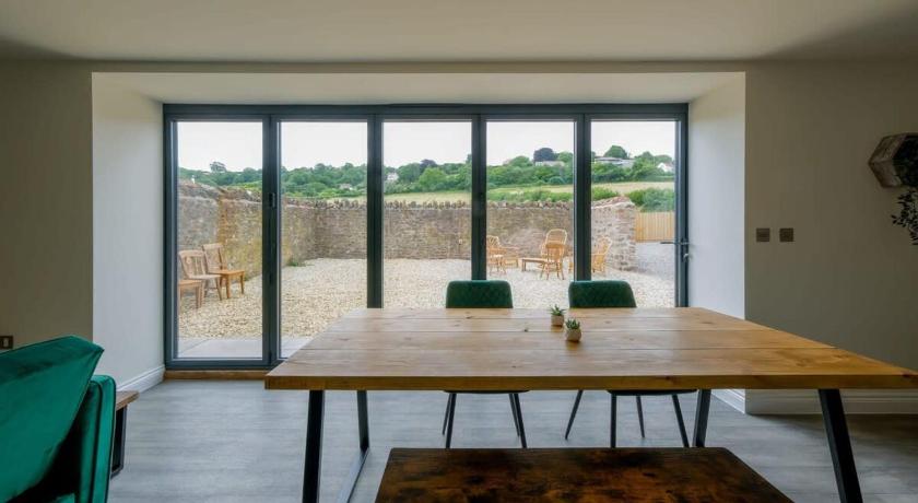 Sladacre 2 bedroom converted Barn