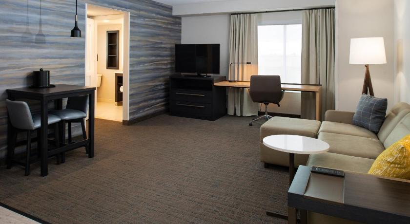 Residence Inn Visalia
