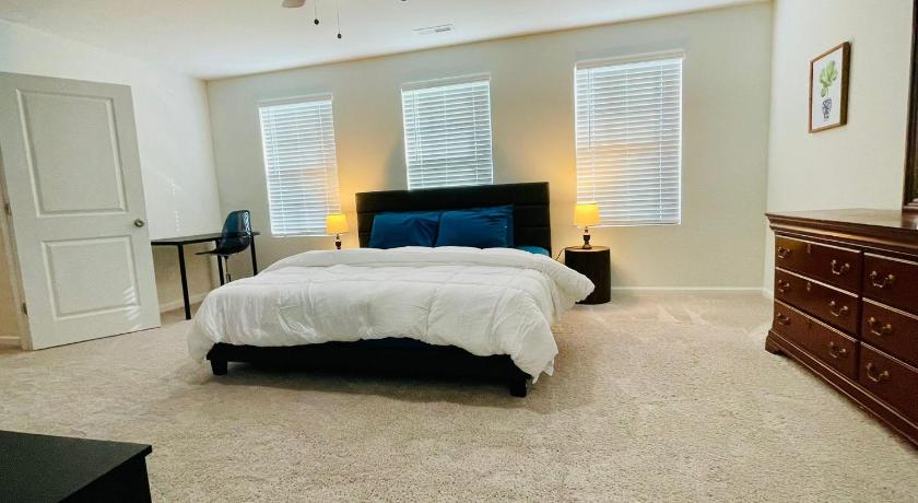 Luxury Living! Peaceful,Comfort and Spacious