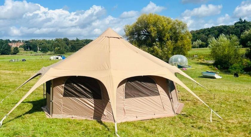 Hertford Farm riverside camping firepit bbq