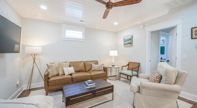 The Bogard Only 4 Blocks to King