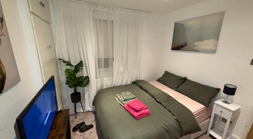 Cozy Double Room in North London with Great Transport Links