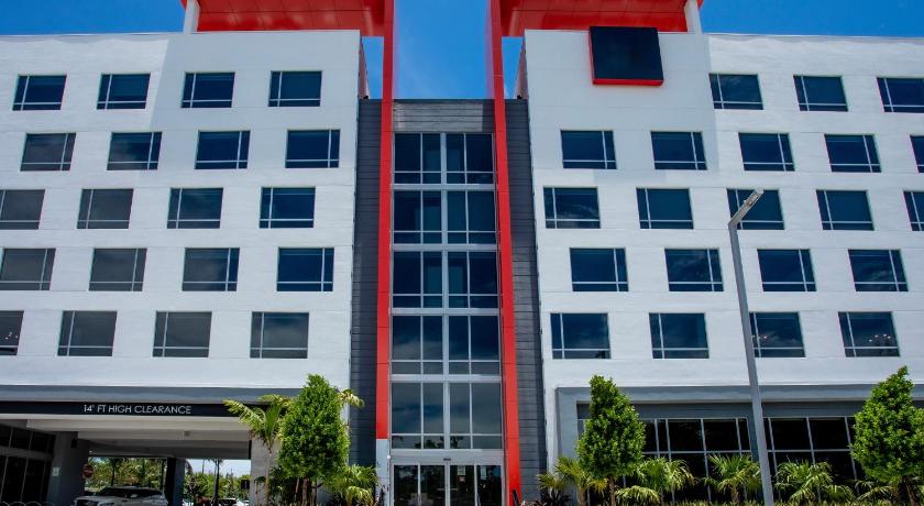 Kompose Hotel Miami