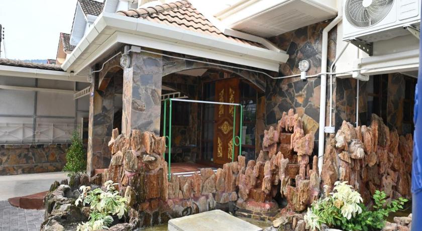 Patong Beach private Villa Image