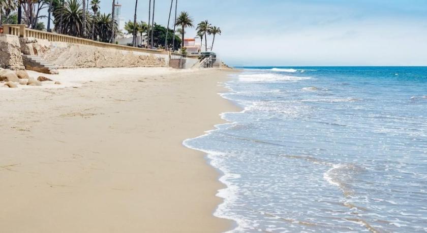 Montecito-Chic Beachside Retreat