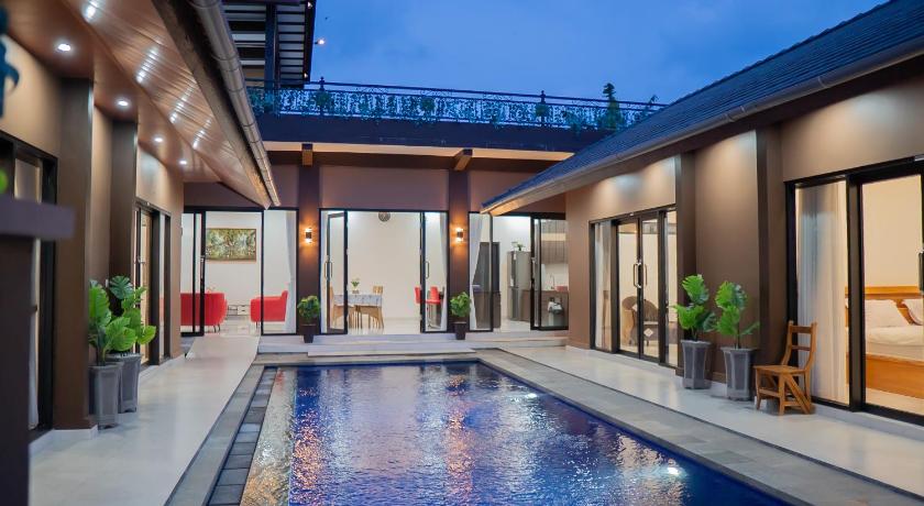 MeyGun House