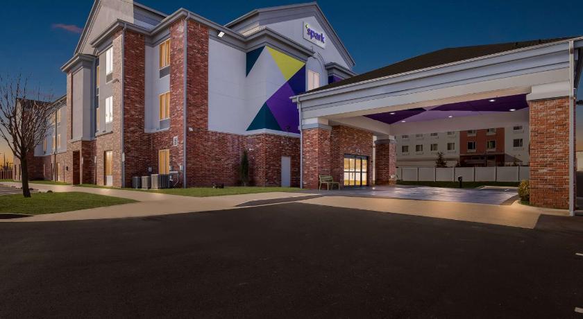Spark by Hilton Catoosa Tulsa