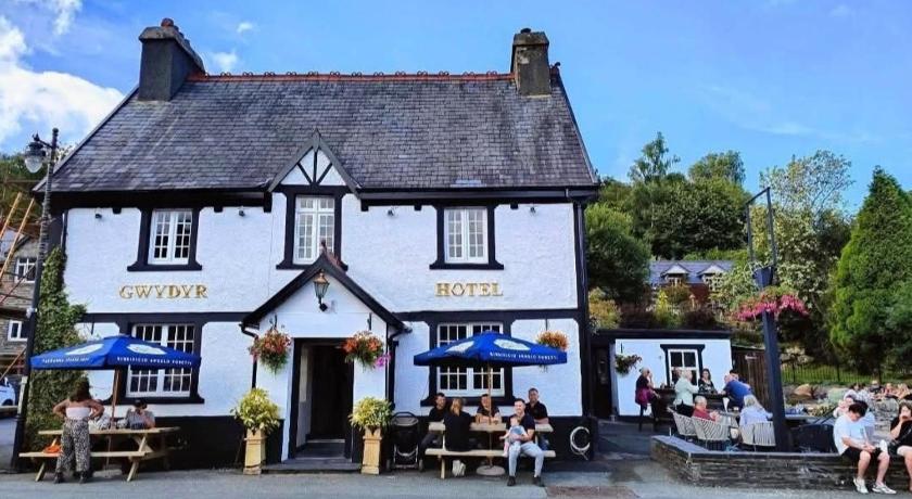 Y Gwydyr Hotel - Dolwyddelan
