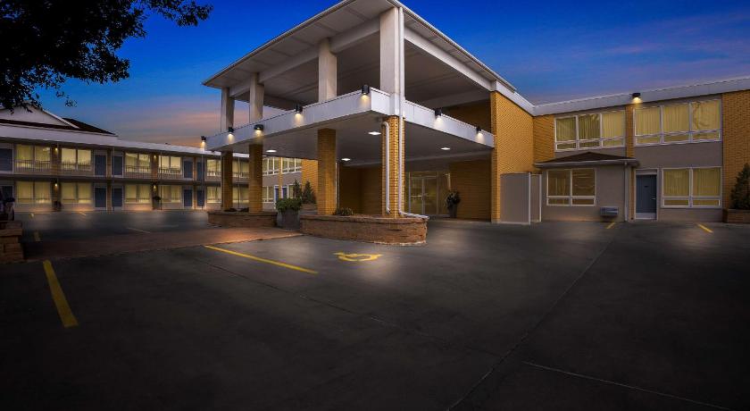 Best Western Lee's Motor Inn
