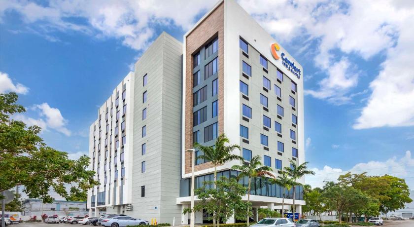 Comfort Inn & Suites Miami International Airport