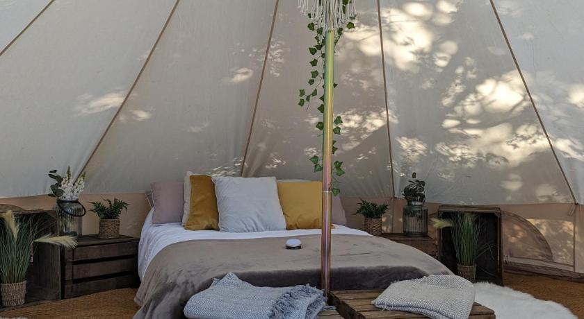 Barefoot Retreats