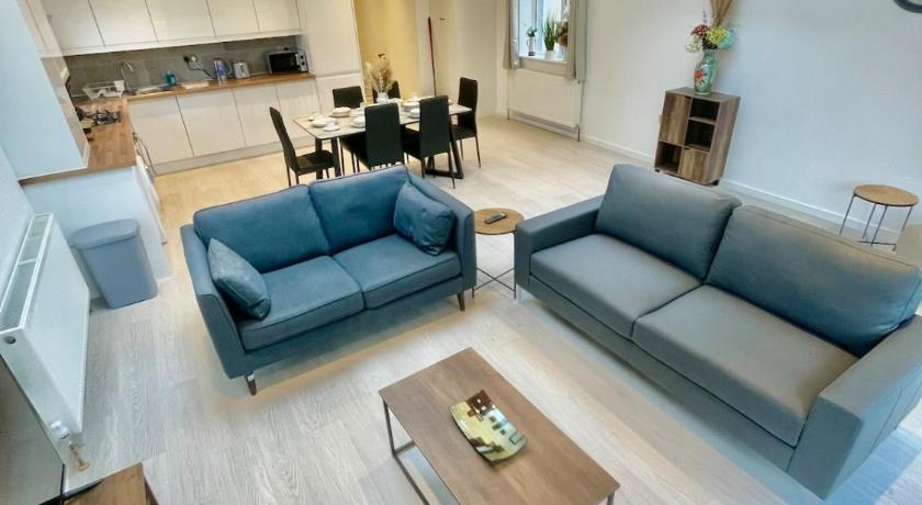 beautiful 3 bedroom apartment in cambridge sleeps 7
