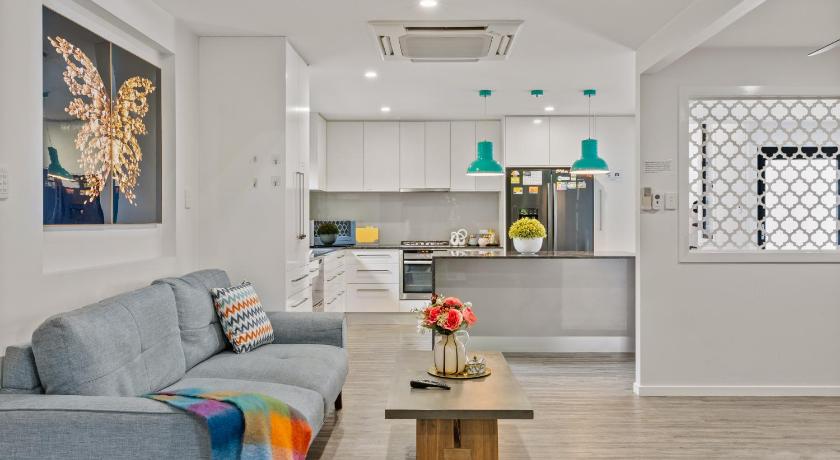 4BR Haven in MacGregor - Family Fun Awaits