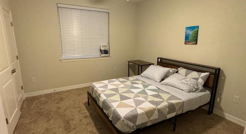 Cozy 2BHK Getaway in Cedar Park