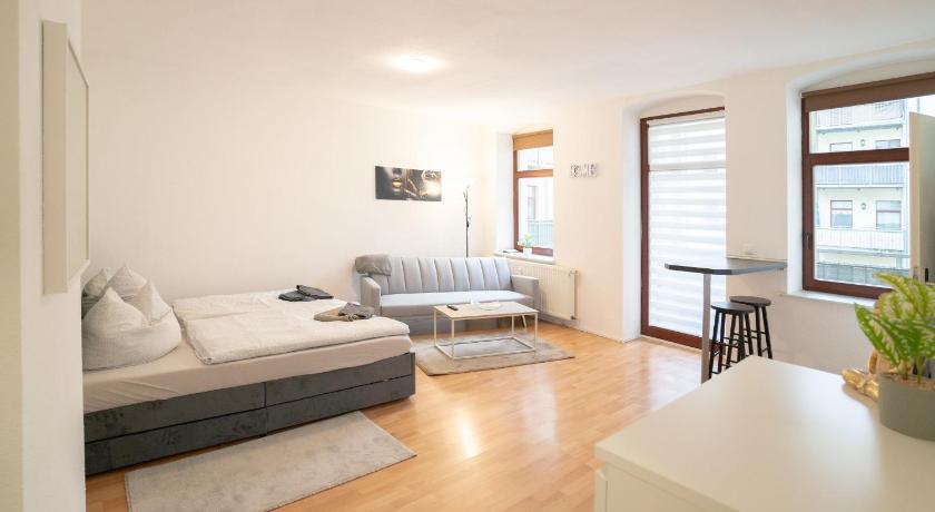 Helles Apartment nähe Uni-Klinik mit Super Lage - W-Lan - Balkon in den Innenhof