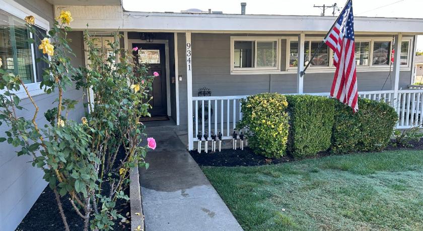San Diego Homestay Master room