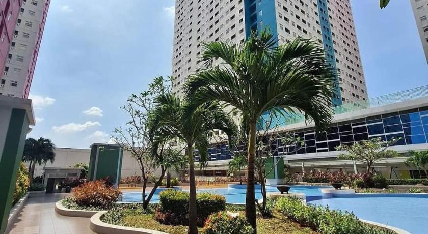 Apartement green pramuka 2br suite room