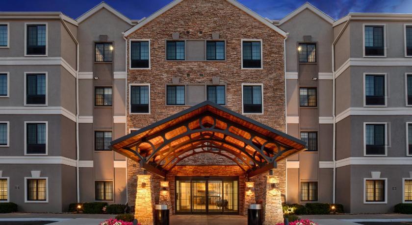 Staybridge Suites Omaha 80th and Dodge By IHG